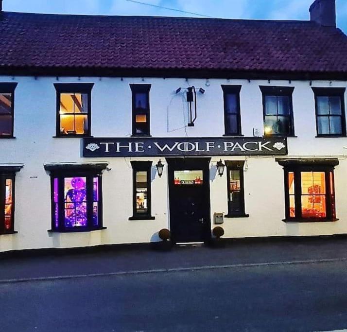 The Wolf'S Den Patrington Exterior foto